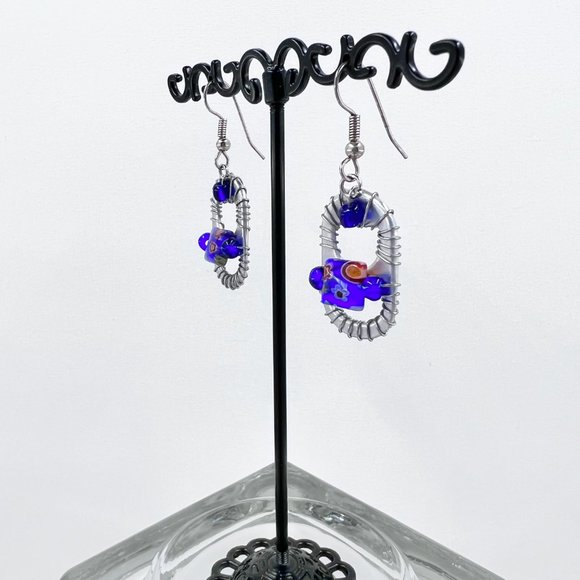 Blue/Red Millefiori Glass Beaded Silver Tone Wire Wrapped Pop Tab Earrings - Picture 3 of 6